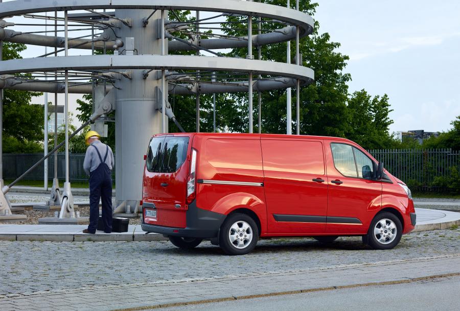  Ford Transit Custom EcoBlue 2016 года  (фото 6 из 16)